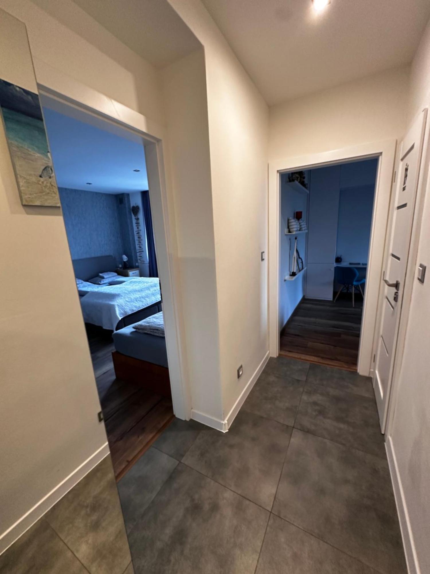 We Apartment - Close To The Center & City View, Self Check-In 24H Banská Bystrica Exteriör bild